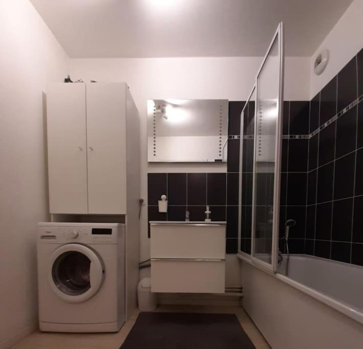 Joli Appartement Avec Jardin Et 2 Parkings Prives Аржантей Экстерьер фото